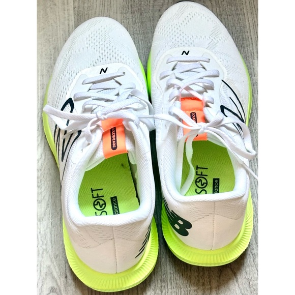 New Balance Dynasoft White and Neon Green Running Shoes-Sneakers- Size 9 - Picture 2 of 9